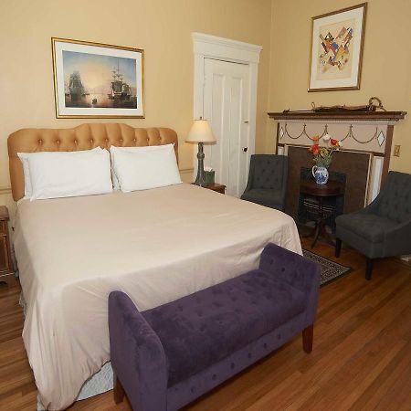 Bellevue House Bed and Breakfast Νιούπορτ Εξωτερικό φωτογραφία